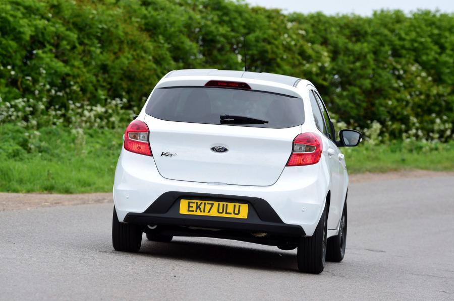  Ford Ka+ White 2016 года  (UK) (фото 18 из 20)